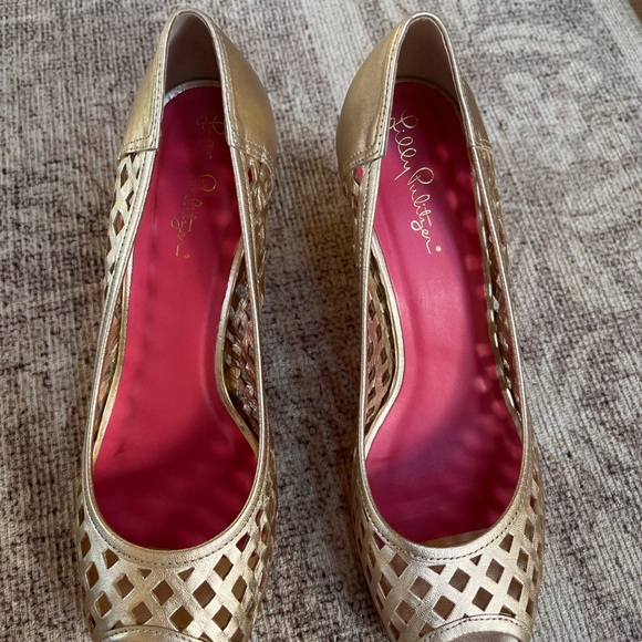 Lilly Pulitzer Gold Wedges - Picture 9 of 13